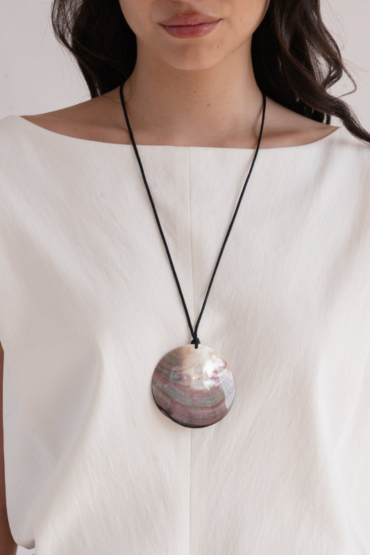 Coquille Cord Necklace | Vintage