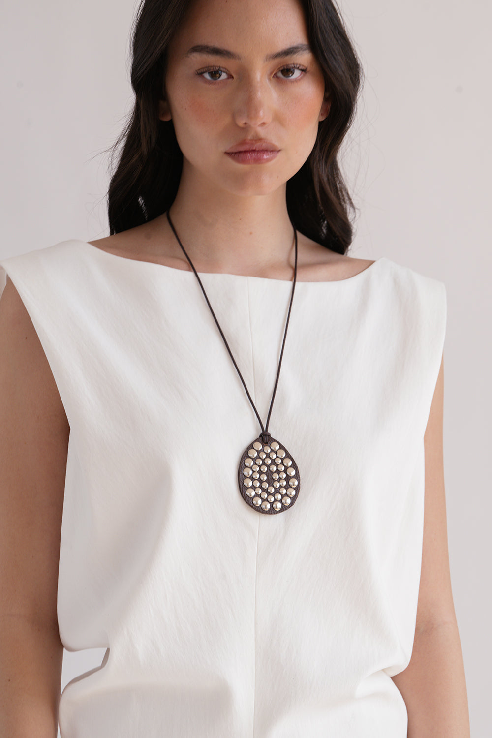 Rivet Cord Necklace 03