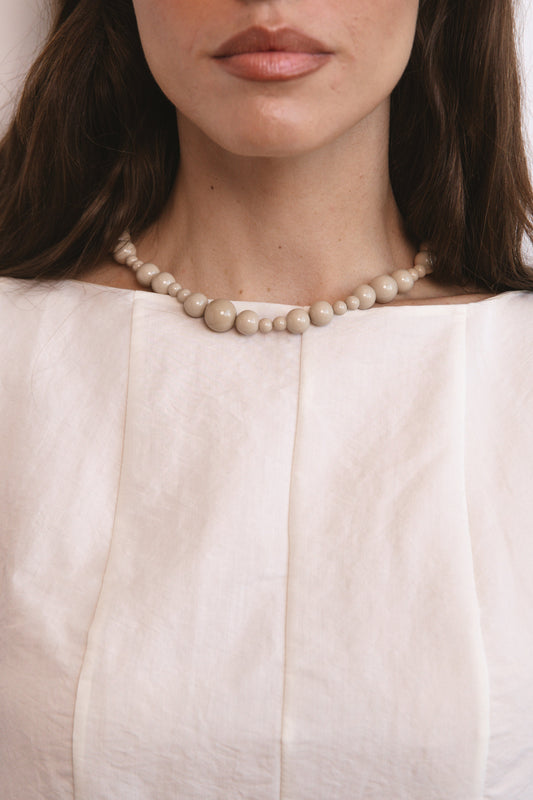 Pistachio Resin Necklace 03